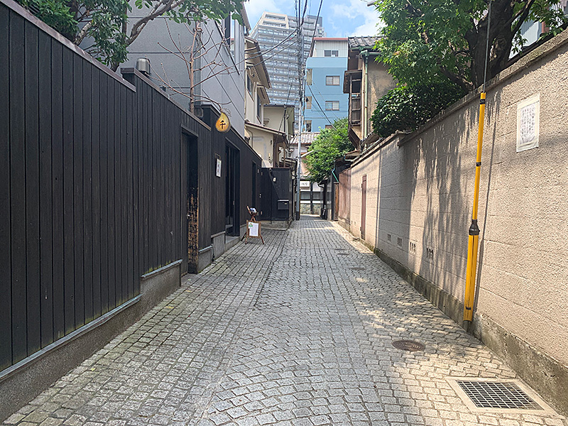 石畳の小路の写真