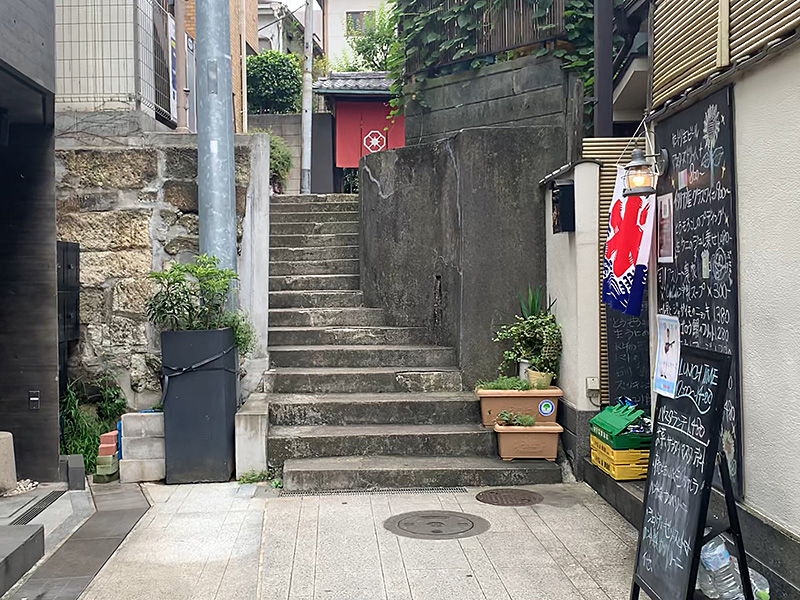 神楽坂のひっそりとした小路の写真1