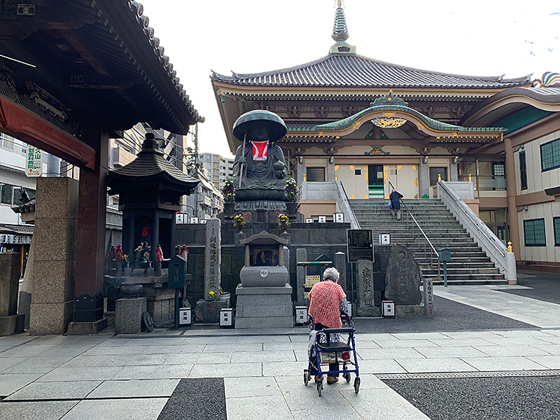 眞性寺の大きな地蔵尊の写真1