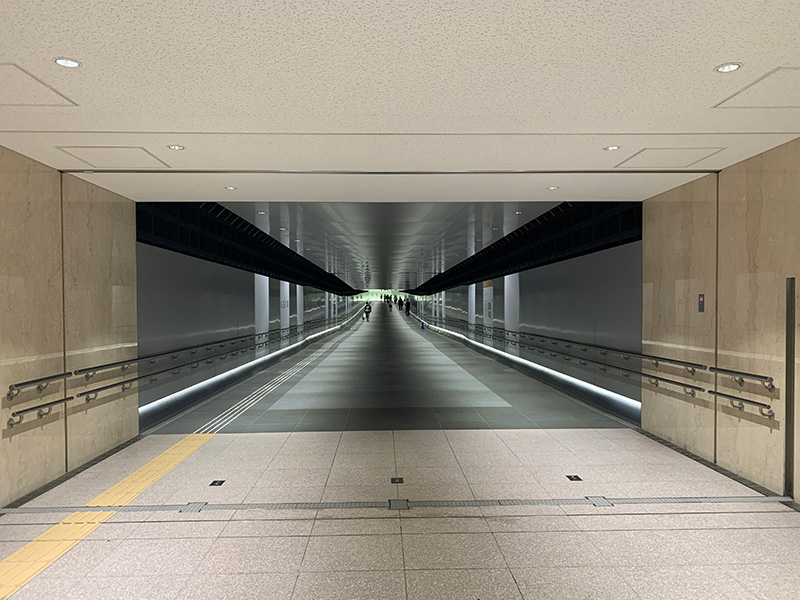 GINZA SIX（ギンザ シックス）への地下通路の写真