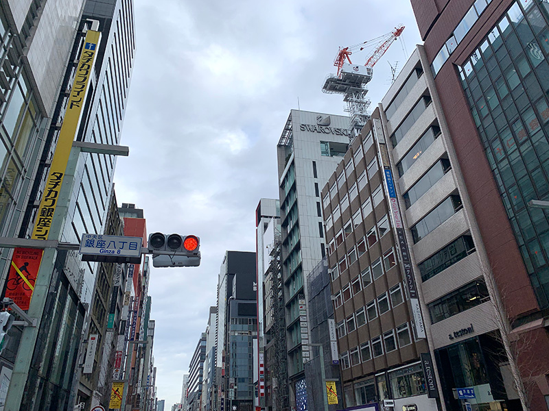 博品館前から銀座四丁目方面を眺める写真