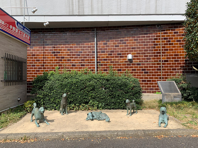 中野区役所アートの写真