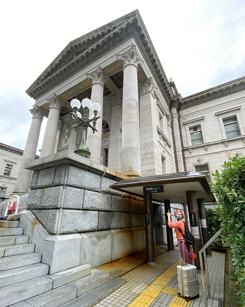 大阪府立中央図書館の写真
