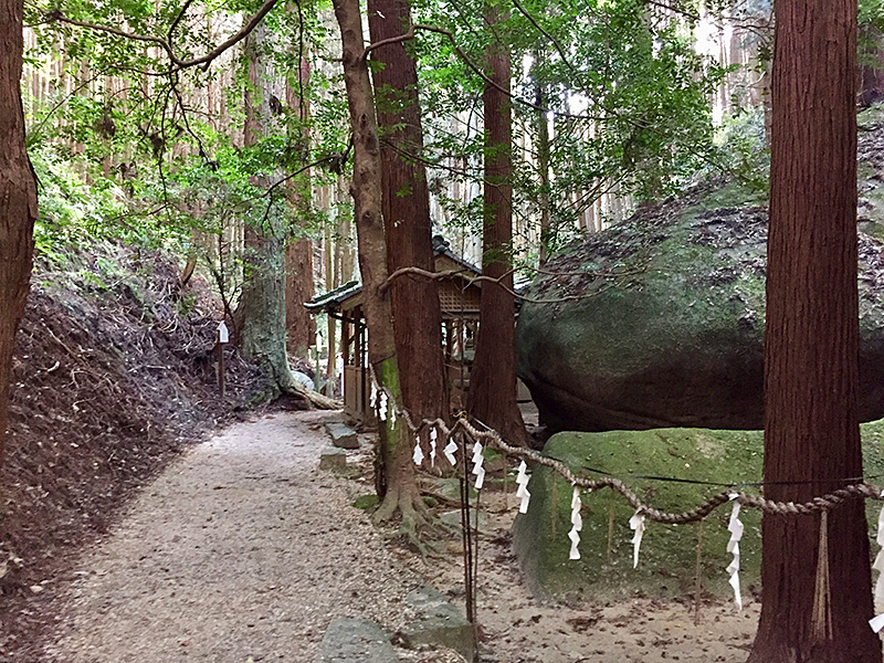 天乃石立神社の写真2
