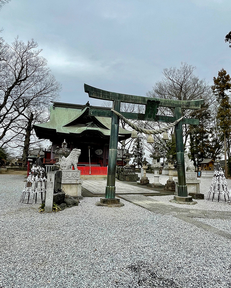 上杉道沿いの東岩清水八幡宮、源義家創建の写真