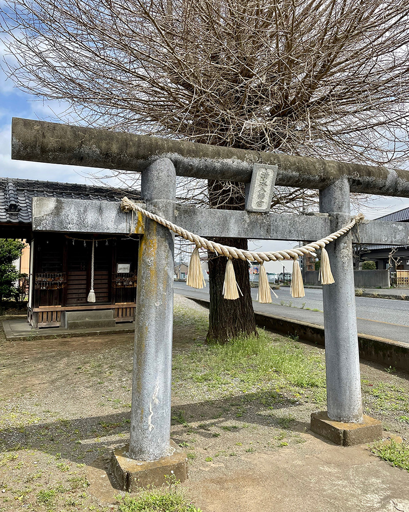 義高を祀る清水八幡宮の写真