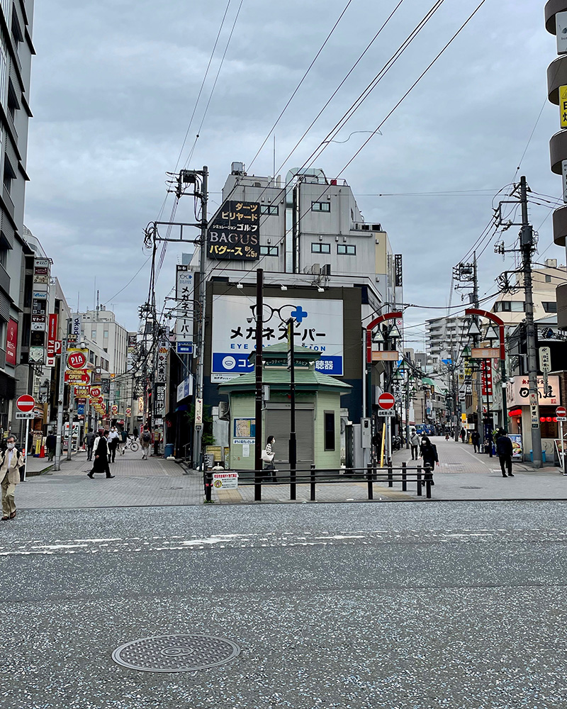 右が鎌倉街道・上道、左が「絹の道」の写真