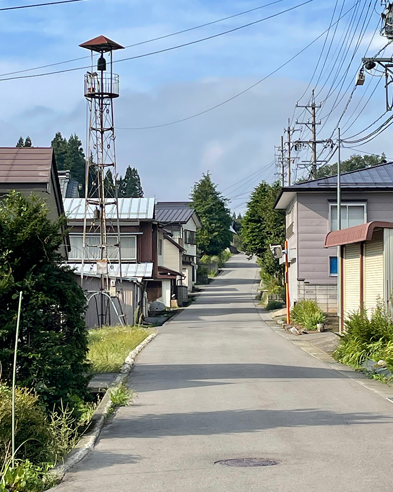 舗装路に変わった写真