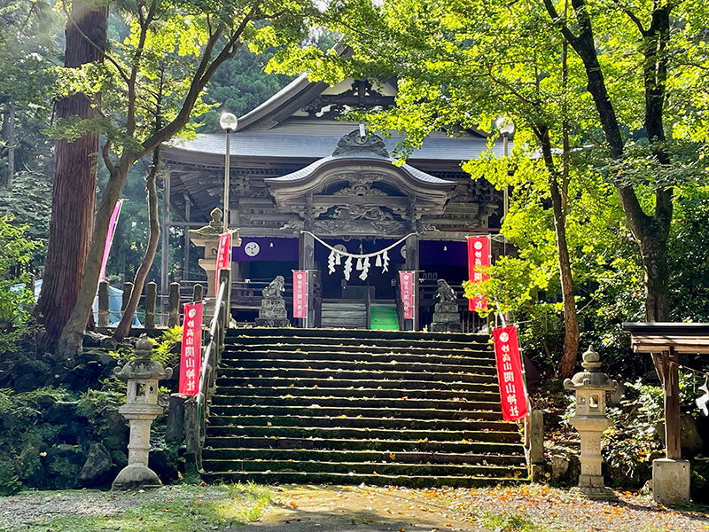 社殿は清らかな空気に包まれている写真