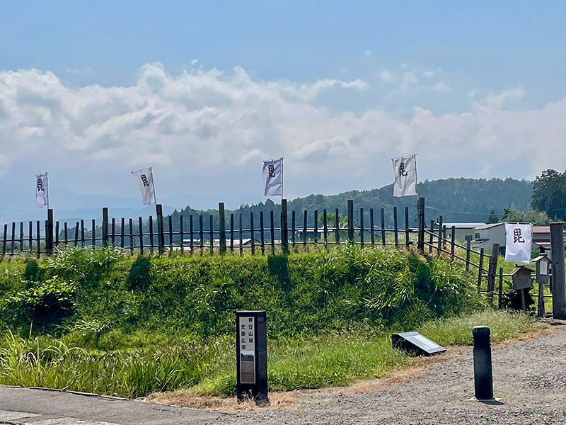 春日山城の総構えがあった場所の写真