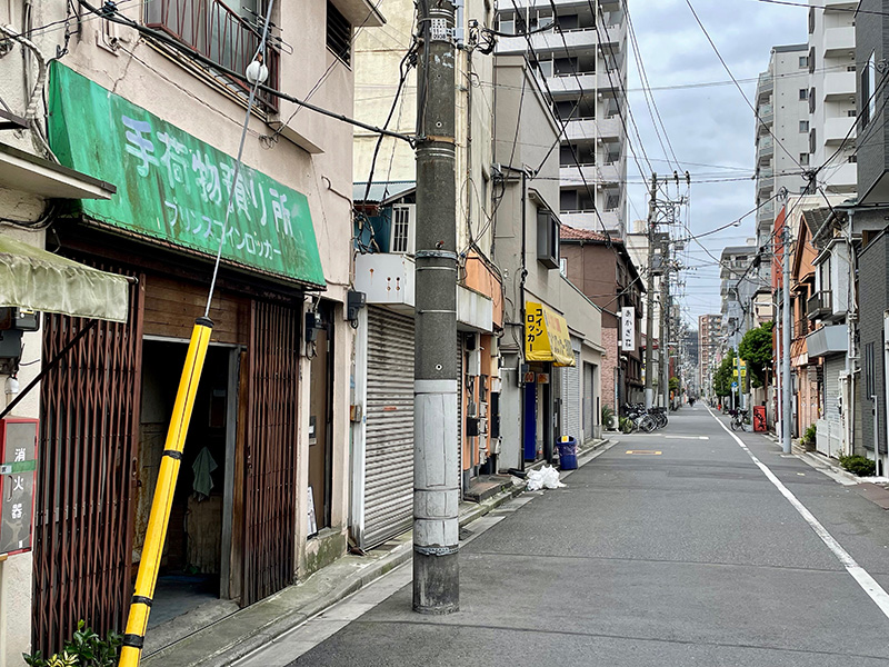 手荷物預り所、月極めロッカーもある写真