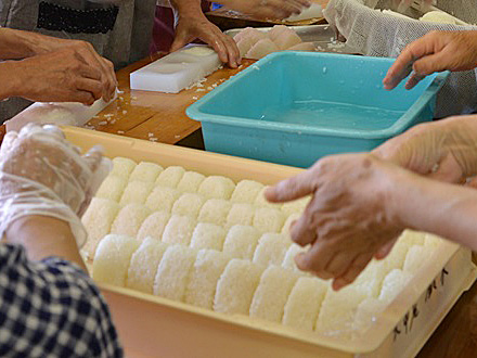 棚田米のおにぎりの写真