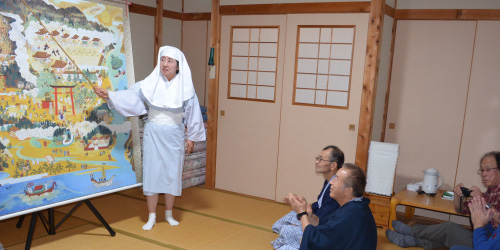 比丘尼ガイドの曼陀羅絵解きの写真